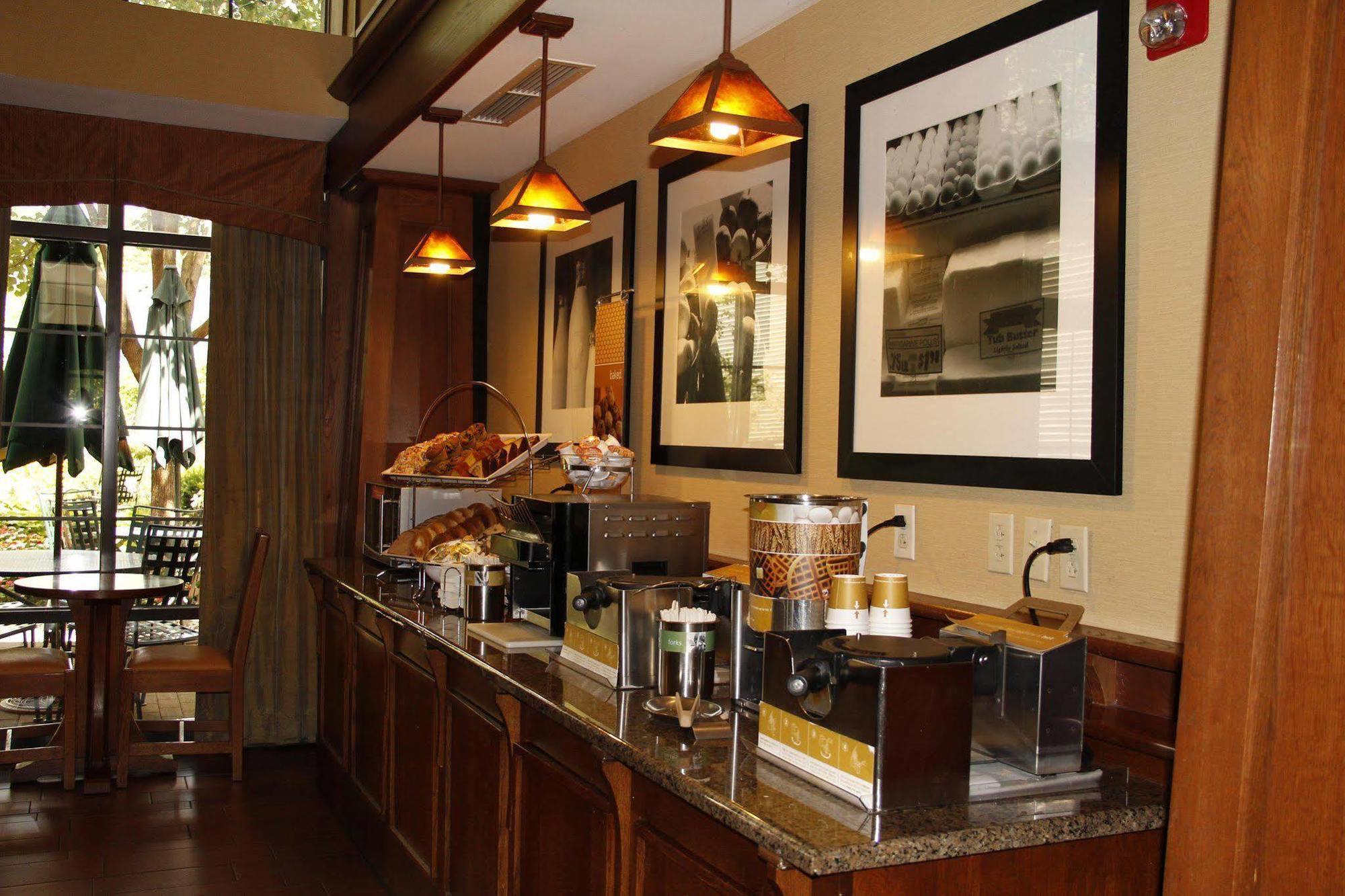 Hampton Inn & Suites Rochester/Victor Restaurang bild